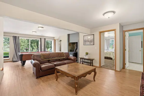 32223 N Whitetail Ln, Chattaroy, WA 99003