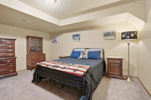 32223 N Whitetail Ln, Chattaroy, WA 99003