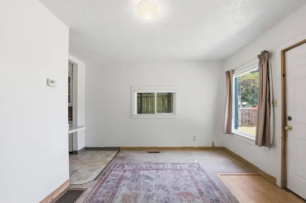 1314 E Montgomery Ave, Spokane, WA 99207