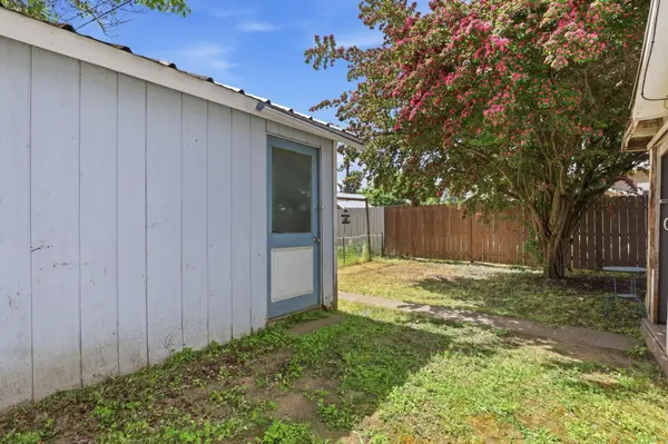 1314 E Montgomery Ave, Spokane, WA 99207