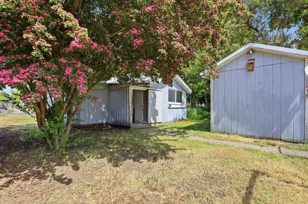 1314 E Montgomery Ave, Spokane, WA 99207
