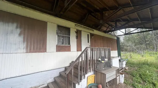 41724 N Newport Hwy, Elk, WA 99009