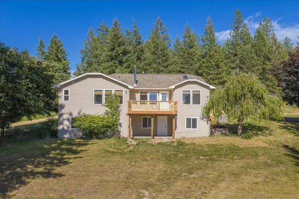 15519 E Tallman Rd, Chattaroy, WA 99003