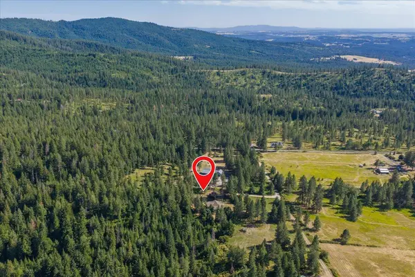 15519 E Tallman Rd, Chattaroy, WA 99003
