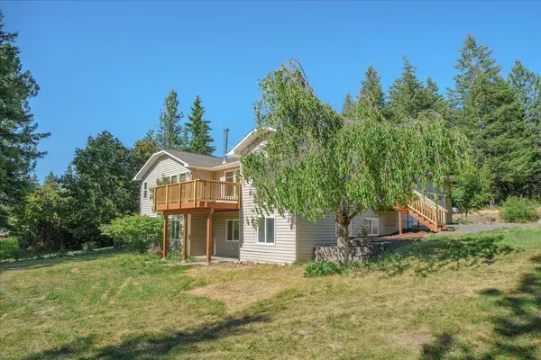 15519 E Tallman Rd, Chattaroy, WA 99003