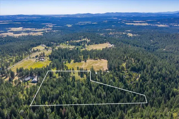 15519 E Tallman Rd, Chattaroy, WA 99003