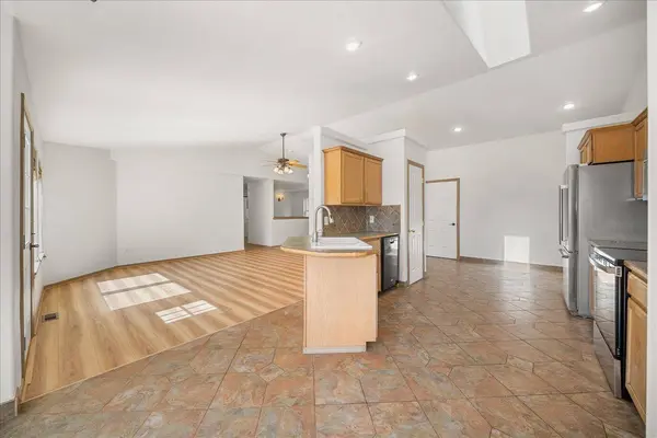15519 E Tallman Rd, Chattaroy, WA 99003