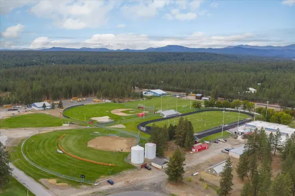 34124 N Newport Hwy #4, Chattaroy, WA 99003