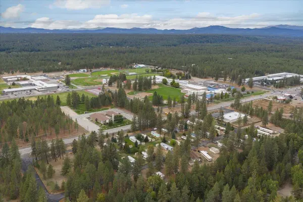 34124 N Newport Hwy #4, Chattaroy, WA 99003