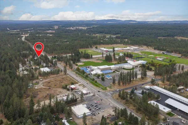 34124 N Newport Hwy #4, Chattaroy, WA 99003