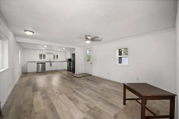 34124 N Newport Hwy #4, Chattaroy, WA 99003