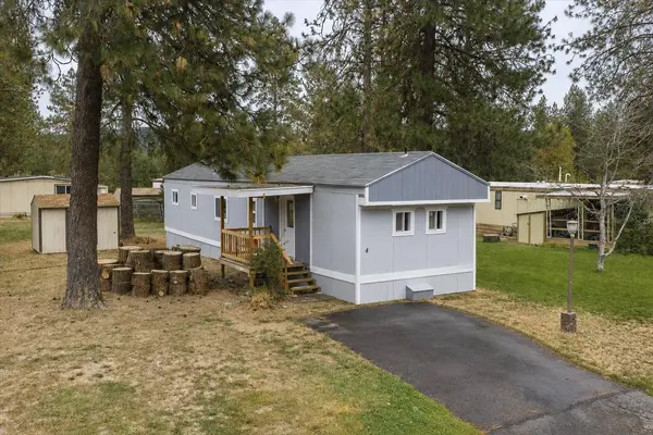 34124 N Newport Hwy #4, Chattaroy, WA 99003