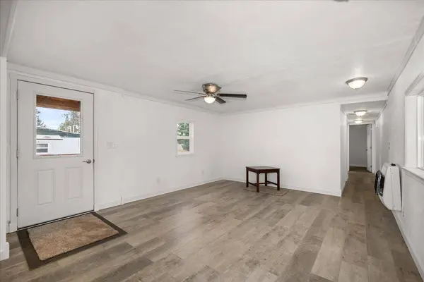 34124 N Newport Hwy #4, Chattaroy, WA 99003
