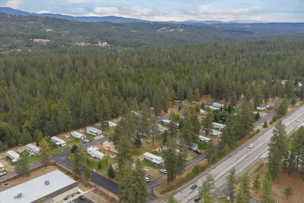34124 N Newport Hwy #4, Chattaroy, WA 99003