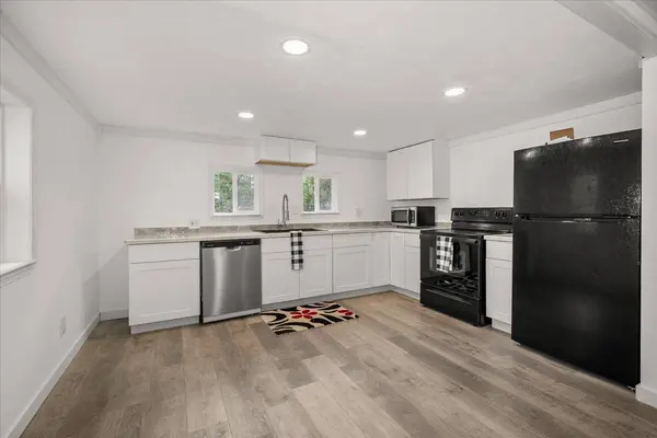 34124 N Newport Hwy #4, Chattaroy, WA 99003