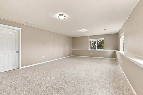 2315 W Chadwick Ln, Spokane, WA 99208
