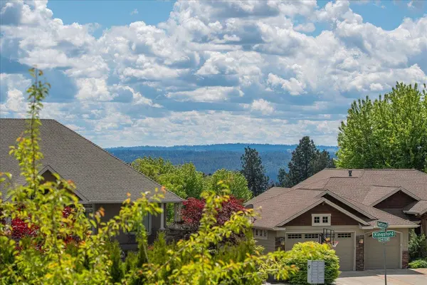2315 W Chadwick Ln, Spokane, WA 99208