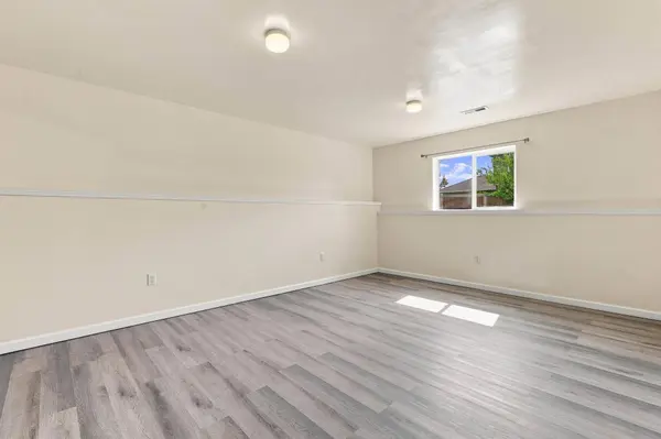 2315 W Chadwick Ln, Spokane, WA 99208