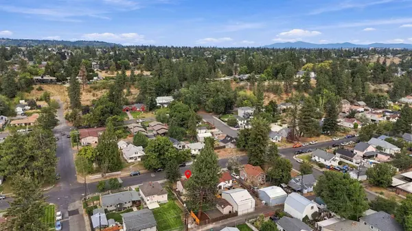 2017 W Cleveland Ave, Spokane, WA 99205