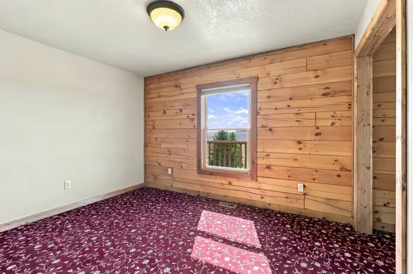 37800 Jane Ln, Davenport, WA 99122