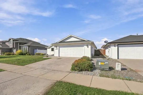 10220 W 10th Ave, Airway Heights, WA 99224