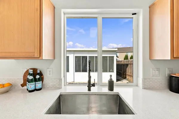 10220 W 10th Ave, Airway Heights, WA 99224