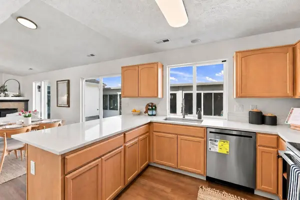 10220 W 10th Ave, Airway Heights, WA 99224