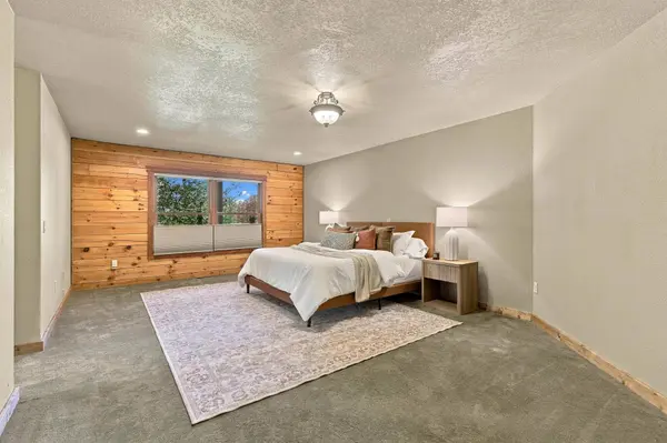 37800 Jane Ln, Davenport, WA 99122