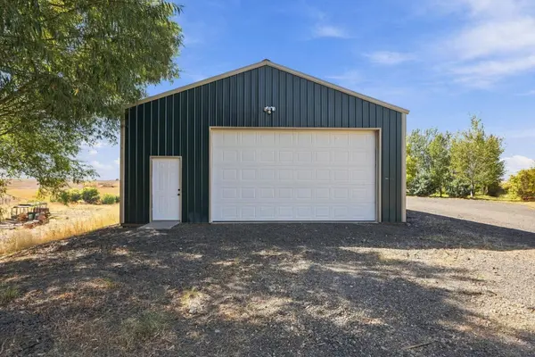 37800 Jane Ln, Davenport, WA 99122