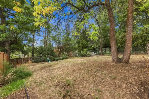 3225 N Wellington Pl, Spokane, WA 99205