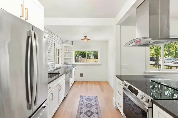 330 W 20th Ave, Spokane, WA 99203