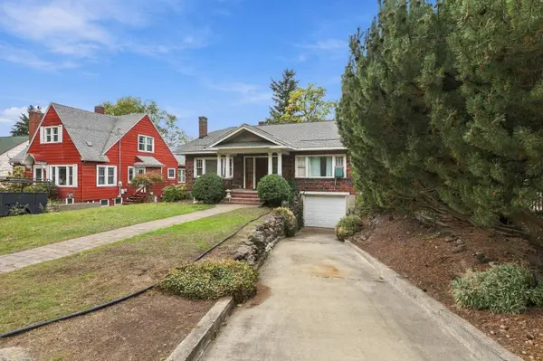 3225 N Wellington Pl, Spokane, WA 99205