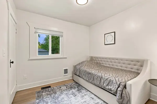 330 W 20th Ave, Spokane, WA 99203