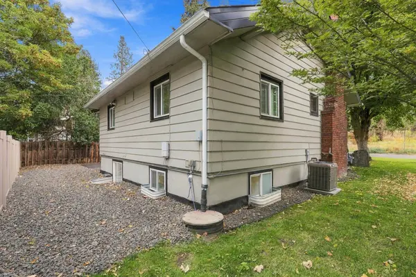 330 W 20th Ave, Spokane, WA 99203