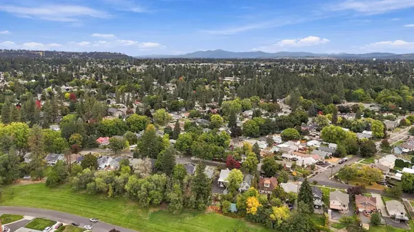 3225 N Wellington Pl, Spokane, WA 99205