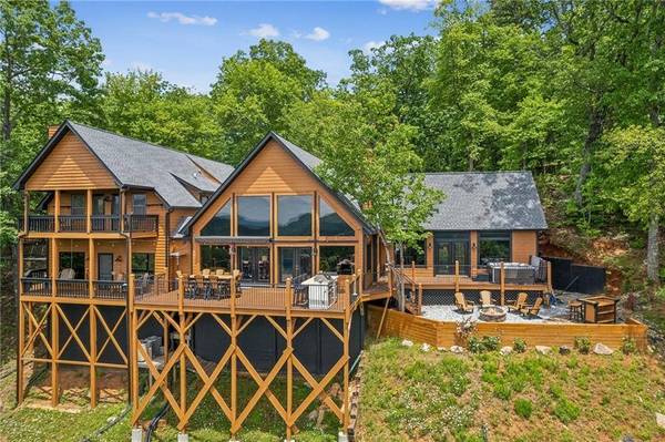 672 Foot Hills DR, Cleveland, GA 30528