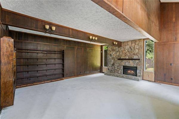 6592 Rufus Bryant RD, Dahlonega, GA 30533