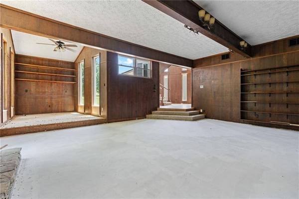 6592 Rufus Bryant RD, Dahlonega, GA 30533