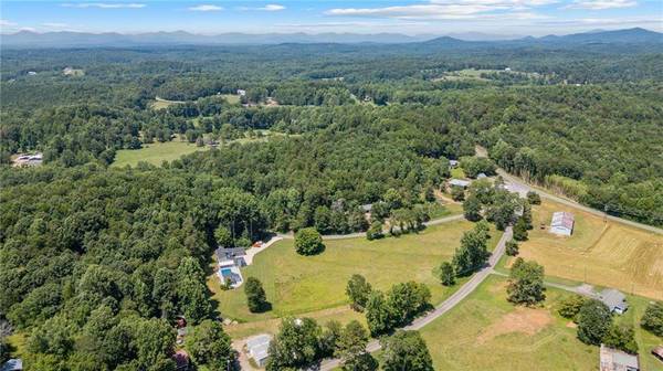 6592 Rufus Bryant RD, Dahlonega, GA 30533