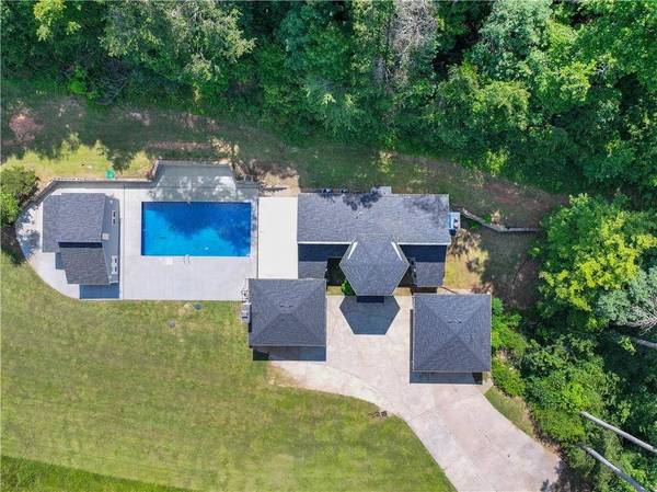 6592 Rufus Bryant RD, Dahlonega, GA 30533