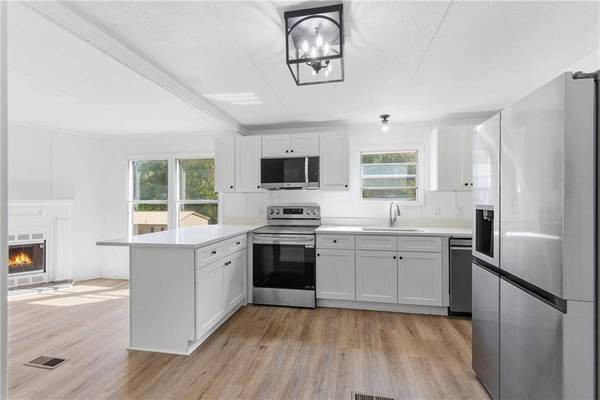 176 Westmoreland Meadows DR, Cleveland, GA 30528