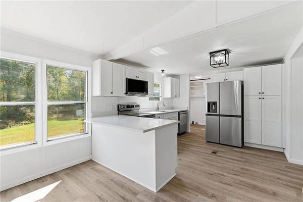 176 Westmoreland Meadows DR, Cleveland, GA 30528