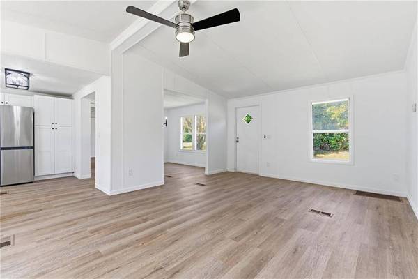 176 Westmoreland Meadows DR, Cleveland, GA 30528