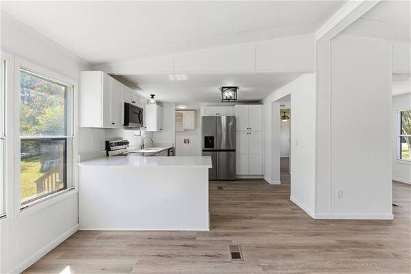 176 Westmoreland Meadows DR, Cleveland, GA 30528