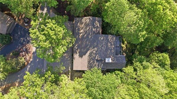 204 Doe RUN, Sautee Nacoochee, GA 30571