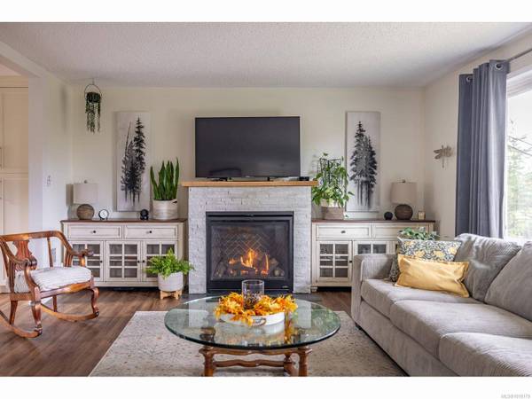 7485 Fernmar Rd, Lantzville, BC V0R 2H0