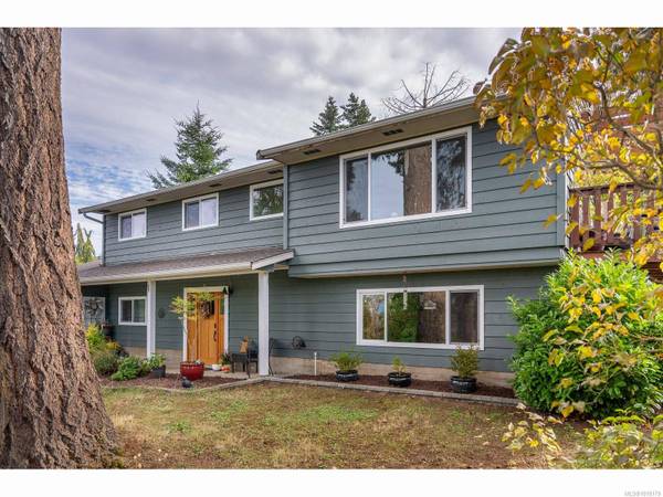 7485 Fernmar Rd, Lantzville, BC V0R 2H0