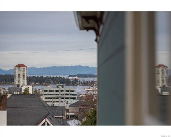 457 Milton St, Nanaimo, BC V9R 2K9