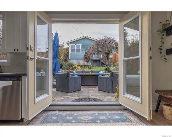 457 Milton St, Nanaimo, BC V9R 2K9