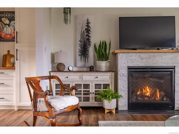 7485 Fernmar Rd, Lantzville, BC V0R 2H0